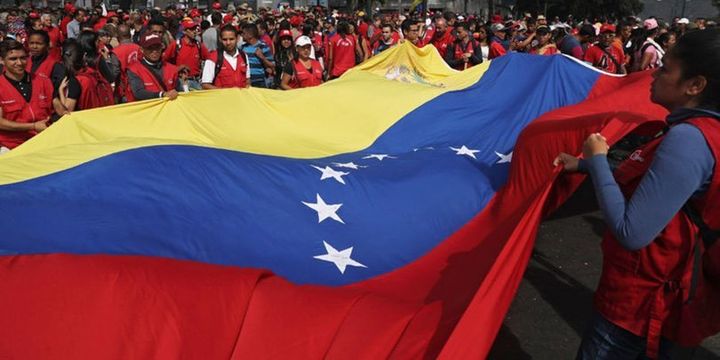 Venezuela ABD ile diplomatik ilişkileri kesiyor