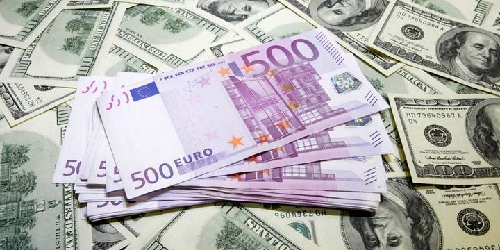 Euro “Draghi” sonrasında dolar karşısında 1 ayın düşüğünü gördü
