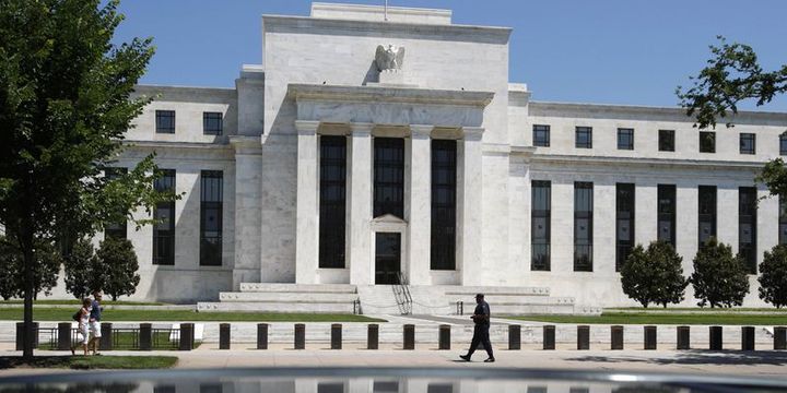 Bloomberg anketi: Fed faiz artırımını geciktirecek, 2 faiz artırımına gidecek