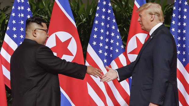 Trump, Kuzey Kore lideri Kim ile Hanoi'de bir araya gelecek