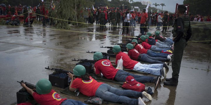 Venezuela ordusu, 5 gün sürecek askeri tatbikata başladı