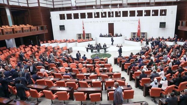  AK Parti yeni Meclis Başkan adayını belirliyor