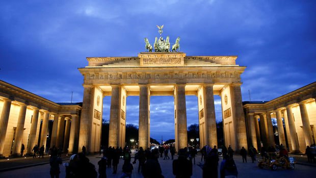 Almanya'da bileşik PMI son 4 ayın en yükseğinde