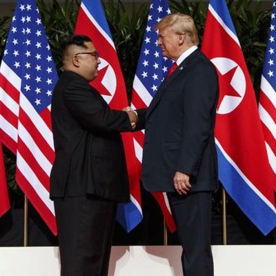 Trump ve Kim Jong-un ortak bildiri yayımladı