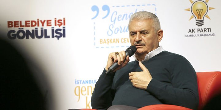 Binali Yıldırım: Ekonomik olarak yaşadıklarımız geçicidir