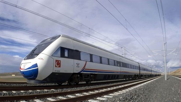 Turhan: Hızlı tren önümüzdeki hafta Halkalı'ya kadar hizmet verecek
