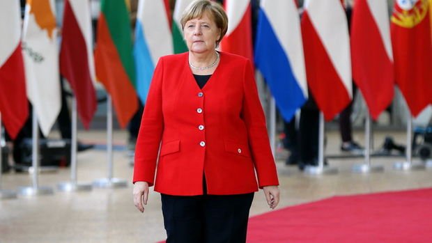 Merkel: Brexit’e ilişkin tüm senaryolara hazırız