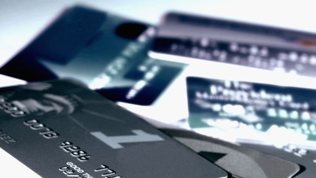 Bireysel kredi kartı ve kredi borcundan takibe alınanların sayısı arttı