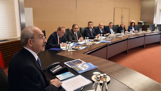 Kılıçdaroğlu CHP'li 11 büyükşehir belediye başkanı ile görüştü