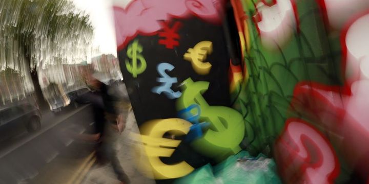 Güne artışla başlayan Dolar/TL düşüşe geçti