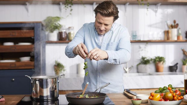 Jamie Oliver'ın restoran zinciri iflas etti