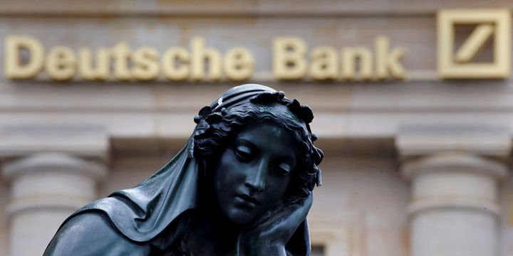 FT: Deutsche 50 milyar euroluk “kötü banka” kuracak