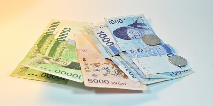 Asya para birimleri yatay seyretti