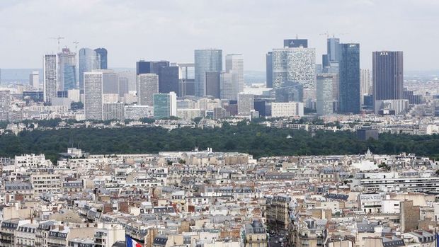 Fransa 10 yıllıklarının faizi ilk kez sıfıra geriledi