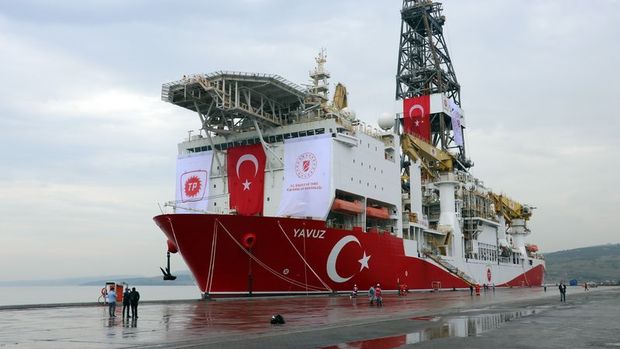 Türkiye'nin ikinci sondaj gemisi Yavuz, Akdeniz'e uğurlandı