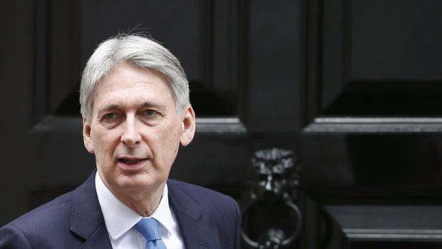 Hammond: Boris Johnson başbakan olursa istifa ederim