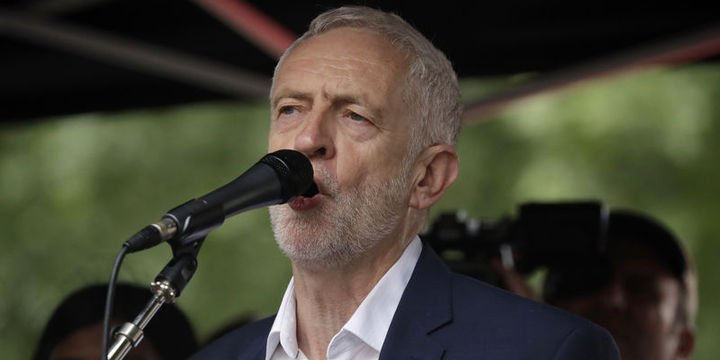 Corbyn: Beni geçici başbakan yapın, AB