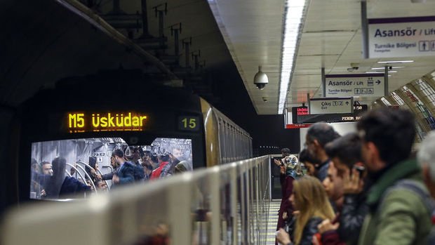 İstanbul'da metro ve yoğun hatlarda 24 saat ulaşım başlıyor
