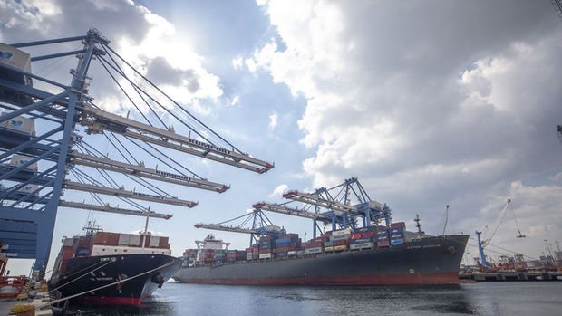 Dış ticaret açığı Temmuz'da %47 azaldı