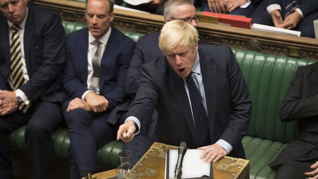 İngiltere basını: Tarihi oylamayı kaybeden Boris Johnson küçük düşürüldü