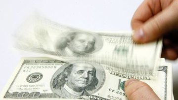 Dolar/TL Fed öncesi 5.70'in altına indi