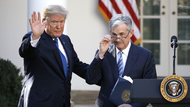 Trump: Powell'ın işi güvende ancak Fed faiz düşürmeli