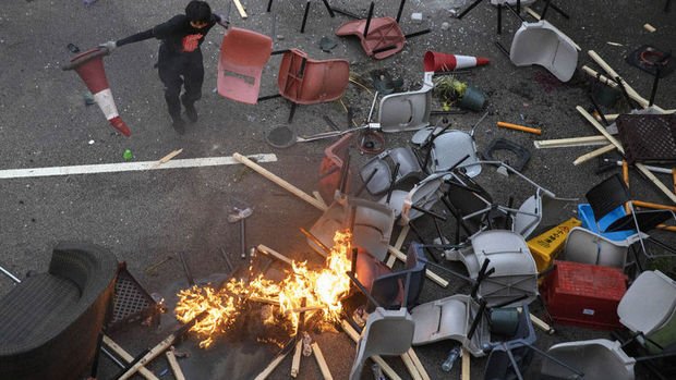 Xi: Hong Kong'un en acil meselesi şiddeti sonlandırmak