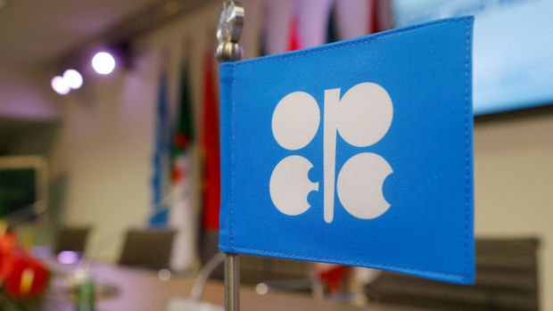 OPEC görüşmeler öncesi üretim kısıntısı konusunda karışık mesajlar gönderiyor