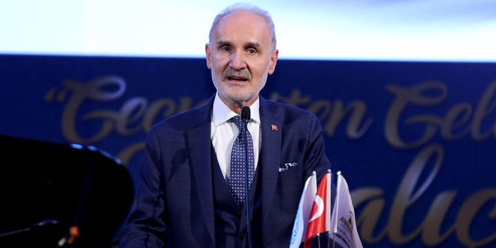 2240276_720x360.jpg