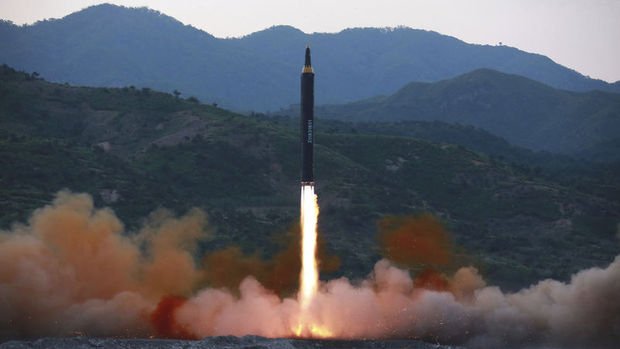 Kuzey Kore uydu fırlatma sahasında yeni bir deneme gerçekleştirdiğini duyurdu