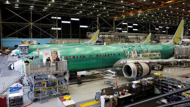 Boeing 737 Max uçaklarının üretimine ara vermeyi planlıyor