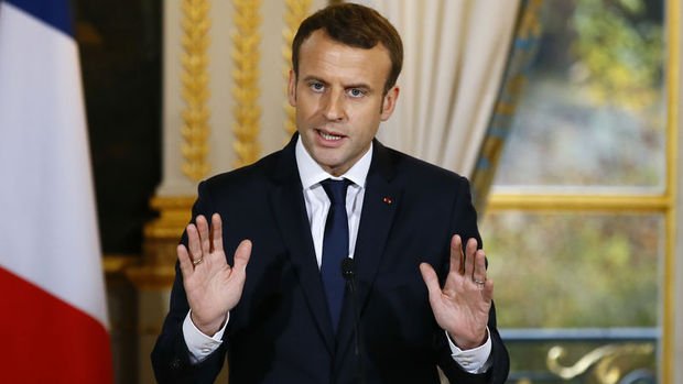 Macron emeklilik maaşından feragat edeceğini açıkladı