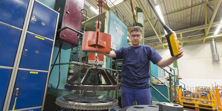 2243716_720x360.jpg