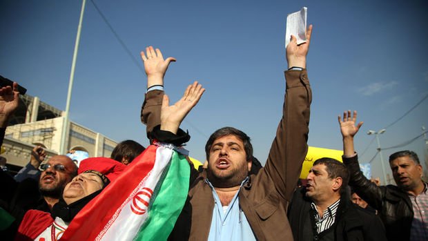 İran'da rejim karşıtı gösteriler devam ediyor