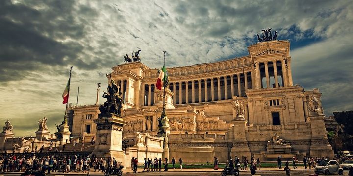 2245572_720x360.jpg