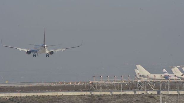 Sabiha Gökçen Havalimanı'nda pist yeniden uçuşlara açıldı