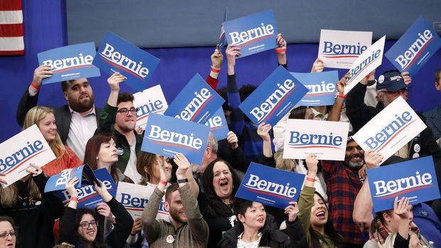 ABD'de New Hampshire'daki ön seçimleri Sanders kazandı
