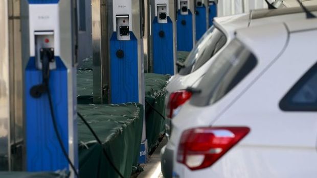 “Çin elektrikli otomobil teşviklerini uzatmayı değerlendiriyor”