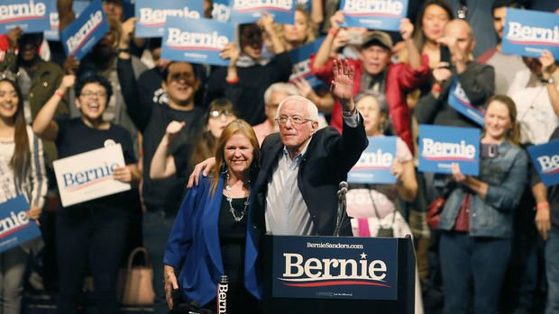 Demokratların Nevada ön seçimlerini Sanders kazandı