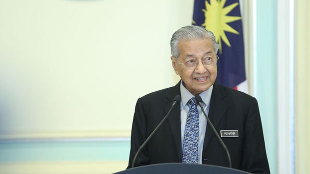 Malezya'da Mahathir Muhammed başbakanlık görevinden istifa etti
