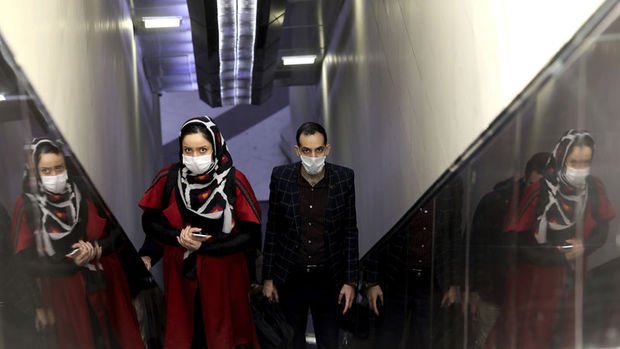 İran'da yeni tip koronavirüs nedeniyle hayatını kaybedenlerin sayısı 12'ye yükseldi
