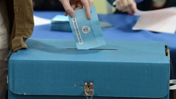 İsrail son bir yılda üçüncü kez genel seçimler için sandık başında