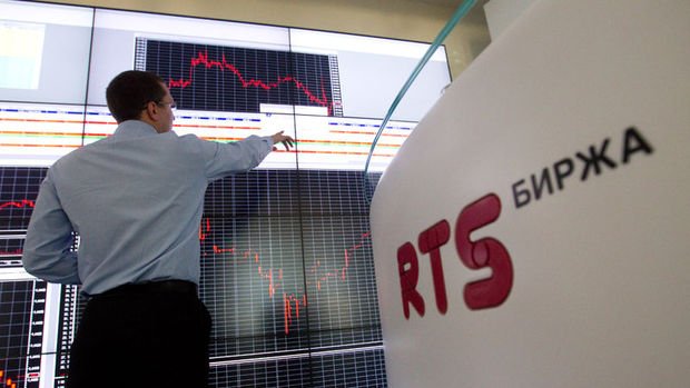 Rusya'da piyasalar haftaya negatif başladı