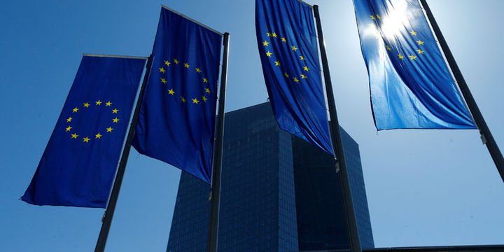 2250925_720x360.jpg