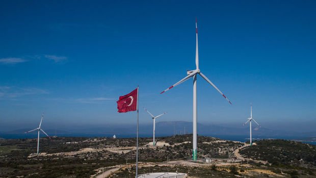 Türkiyenin rüzgar enerjisinde kurulu gücü 8 bin megavatı aştı