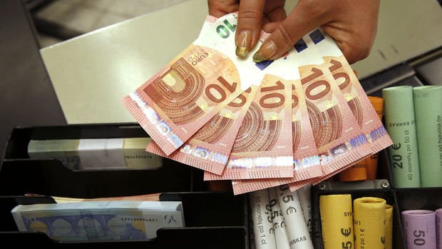 Euro ve İtalya tahvilleri AB'nin virüs tedbirlerinde anlaşamamasıyla düştü 