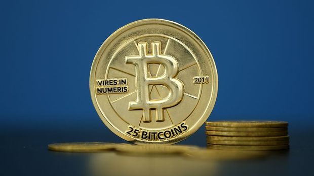 Bitcoin 9,359 dolara geriledi, CME vadelileri yüzde 1.9 ekside