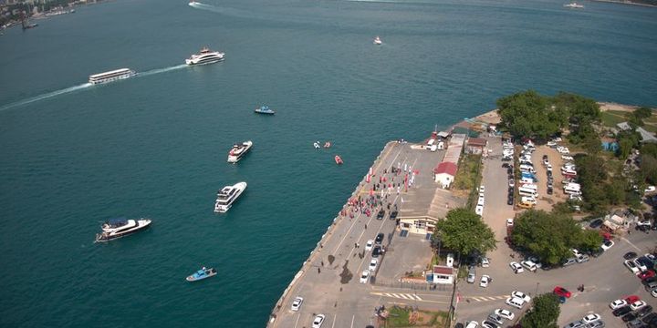 2256679_720x360.jpg