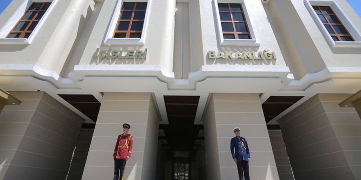 2257152_720x360.jpg