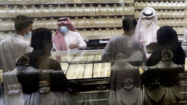Suudi Arabistan'da KDV yüzde 5'ten 15'e çıktı
